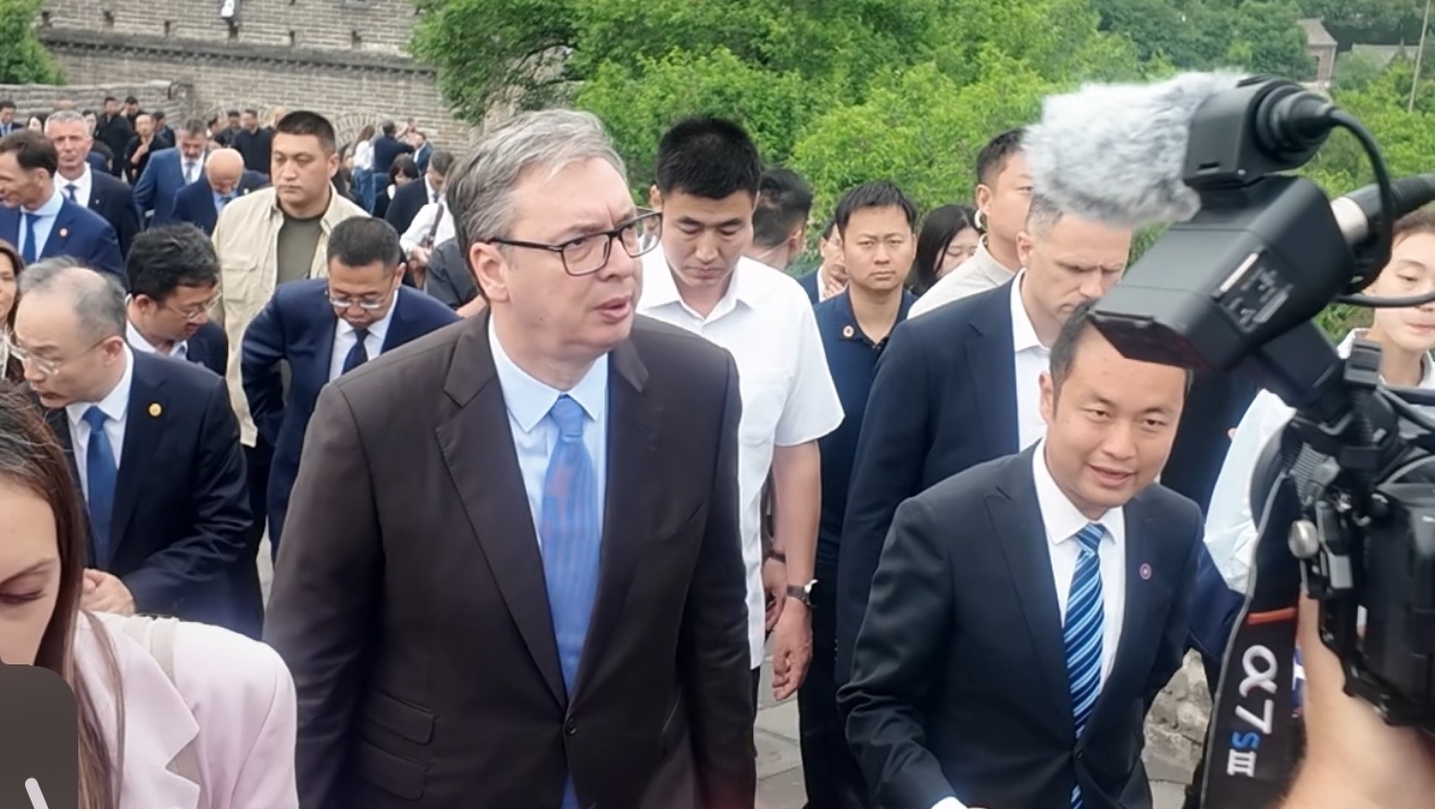 武契奇登长城打卡好汉碑 武契奇登长城打卡好汉碑