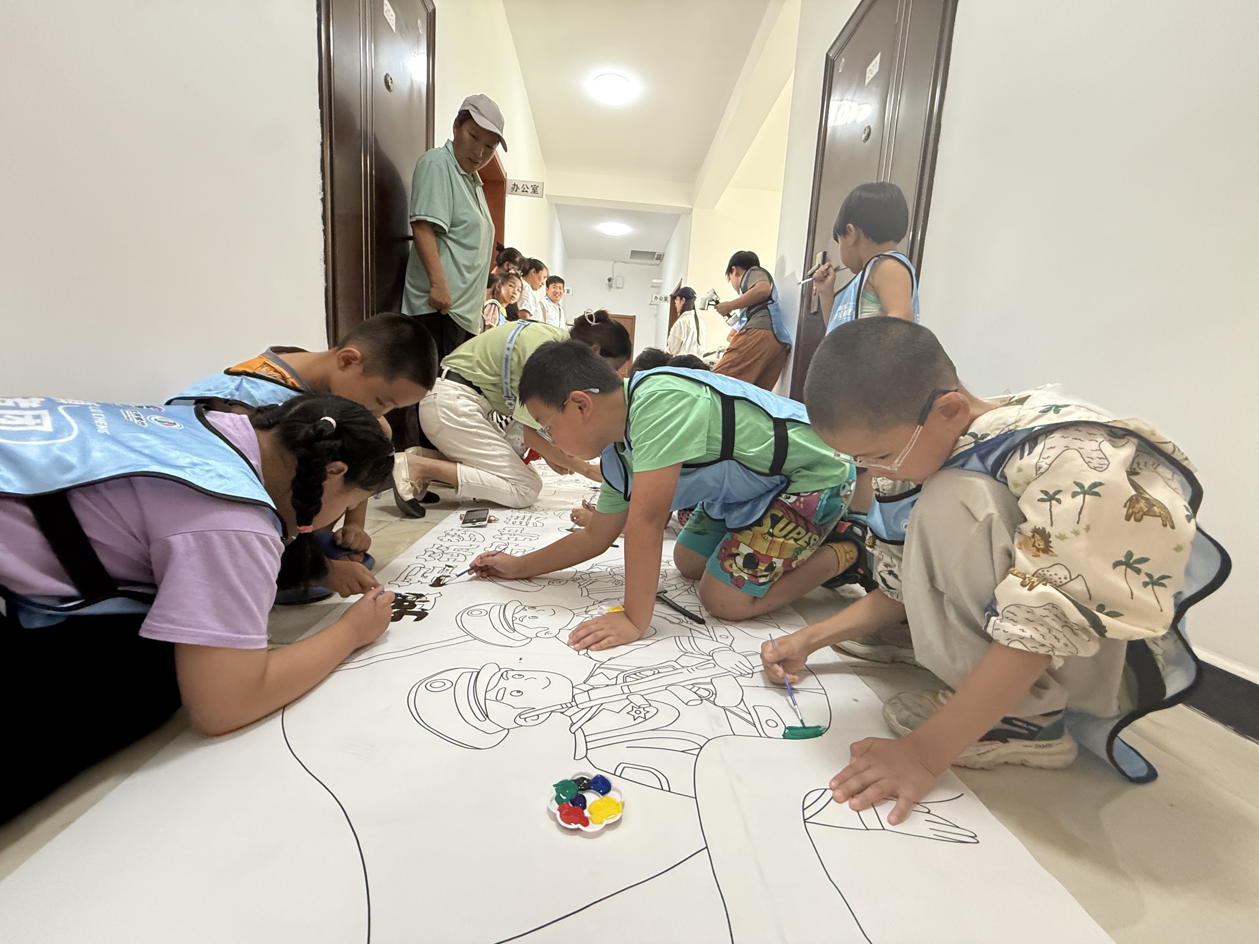 “庆八一・老兵故事汇”走进潞城镇谢楼村军旅记忆点亮青少年成长路