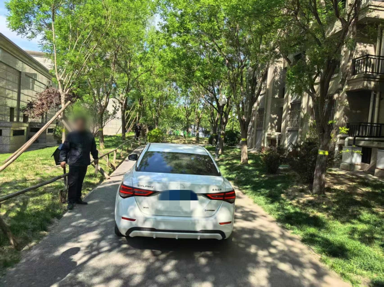 私家车违规占用消防车通道被处罚 私家车违规占用消防车通道被处罚