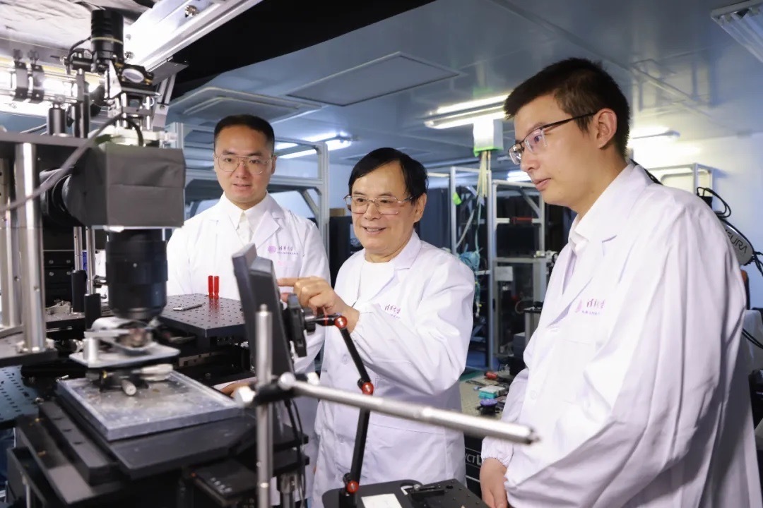 “看穿”大脑！清华团队又又研发一台超级显微镜