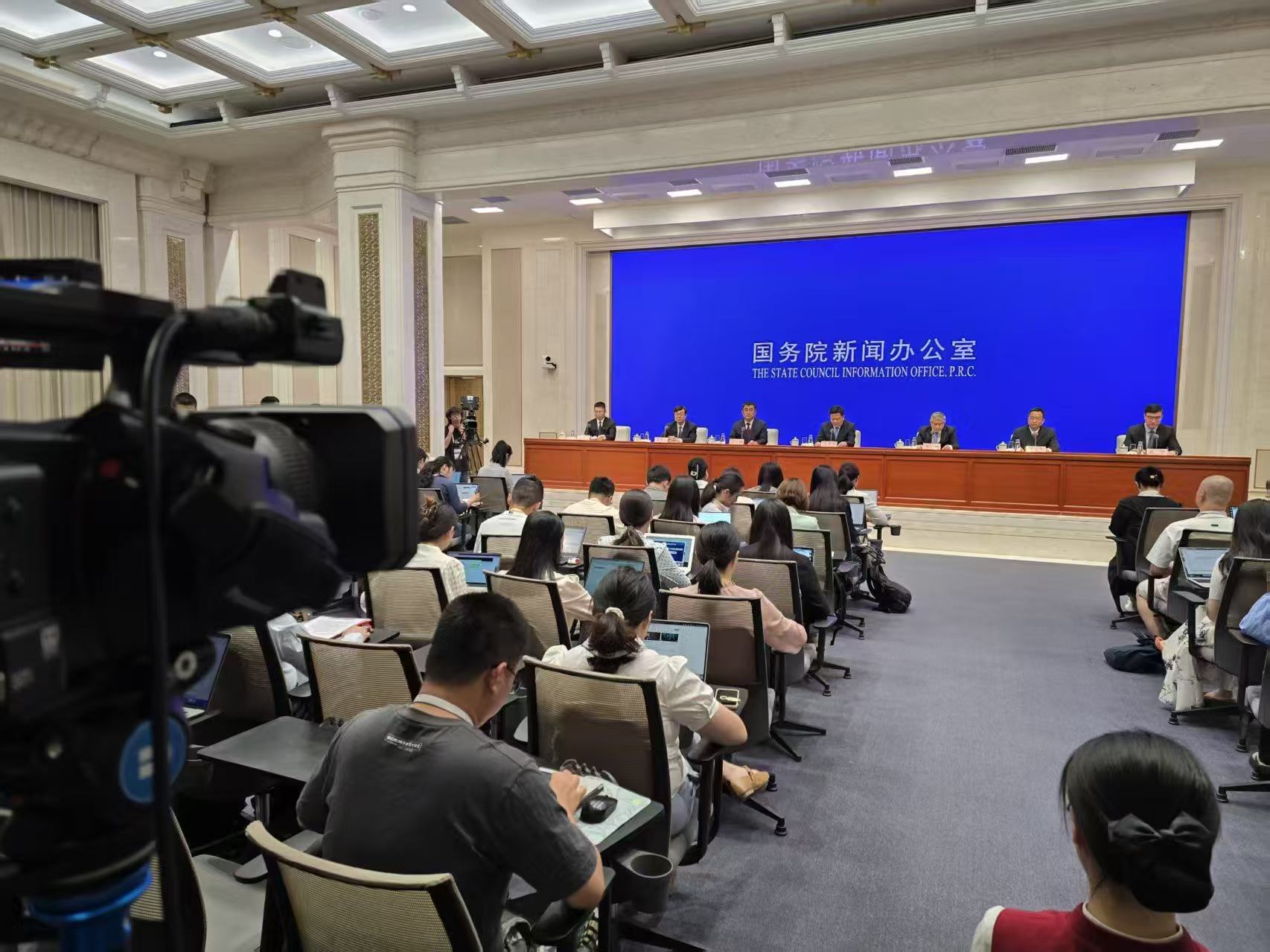 喜大普奔!人均可支配4.13万+恩格尔系数30%以下 喜大普奔!人均可支配4.13万+恩格尔系数30%以下