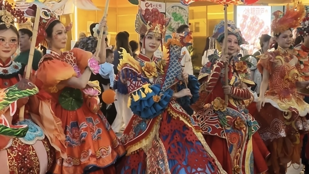 #隆福潮集|中秋月圆,难忘非遗灯韵花灯巡游! #隆福潮集|中秋月圆,难忘非遗灯韵花灯巡游!