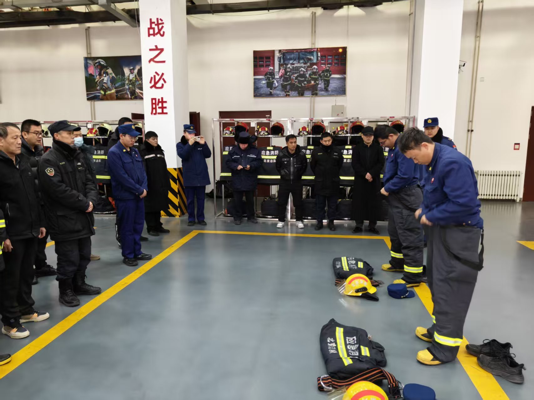 严把复工复产“防火关”大兴消防成立22个小组上门指导服务