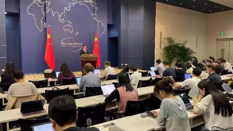 外交部:这是睁着眼睛说瞎话,连美国媒体都不相信! 外交部:这是睁着眼睛说瞎话,连美国媒体都不相信!