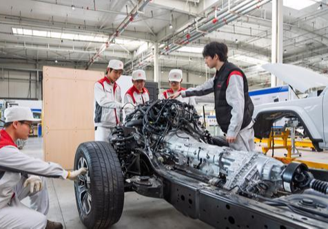 关注开学季｜课堂进车间 毕业即上岗——打探重庆职教“订单班”