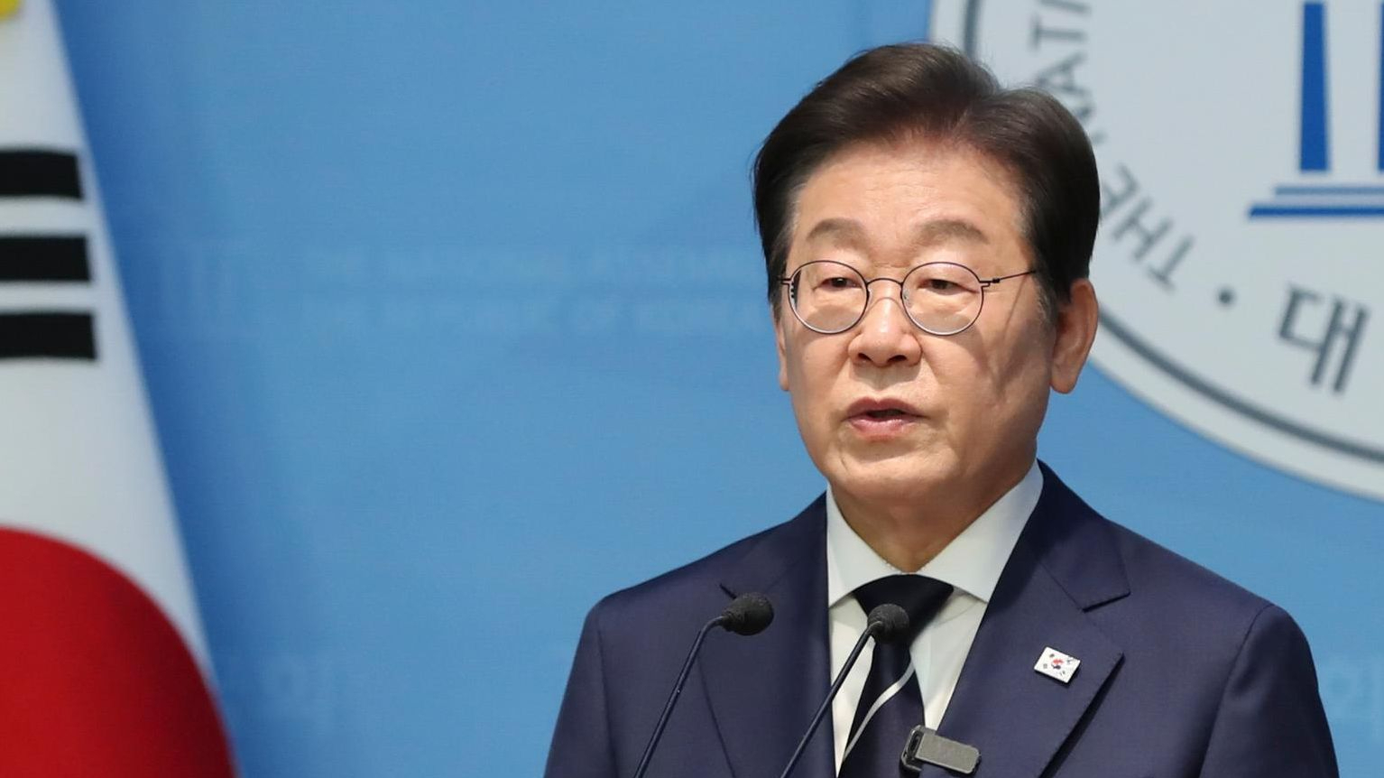 韩国最新民调:李在明继续领跑 代总统支持率上升 韩国最新民调:李在明继续领跑 代总统支持率上升