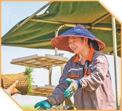 陈丽君等5位五四奖章获得者,在人民日报分享奋斗答卷 陈丽君等5位五四奖章获得者,在人民日报分享奋斗答卷