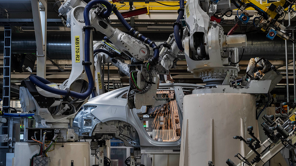 中国电动汽车海外热度持续攀升