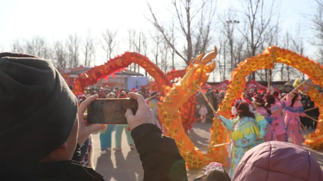 马大姐首届年货市集嘉年华热闹开市