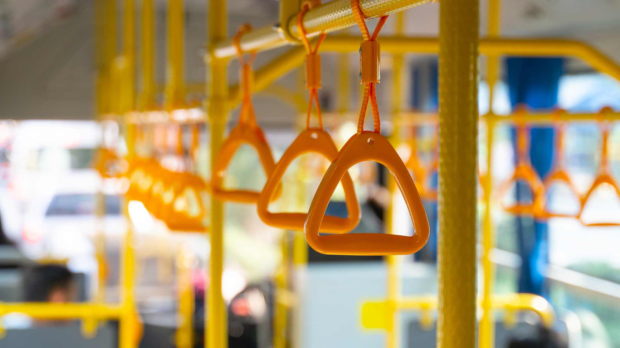 涉及东城区的2条公交线路拟调整，目前正在征集意见