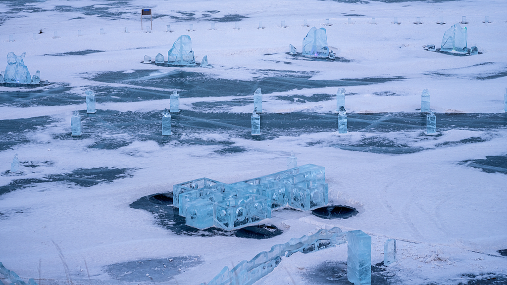 我使馆:一名中国游客在贝加尔湖汽车落水事故中获救 我使馆:一名中国游客在贝加尔湖汽车落水事故中获救
