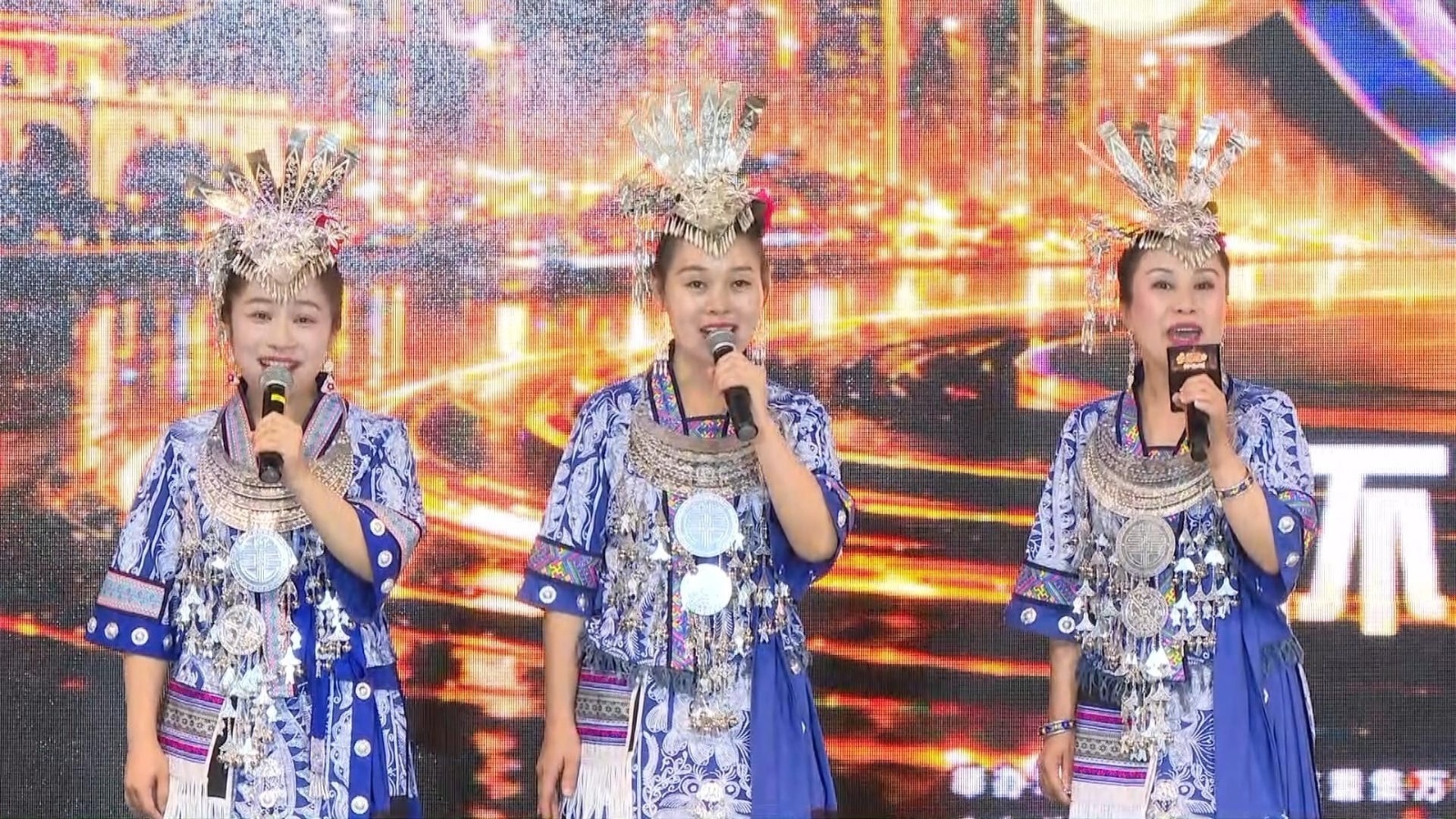 B011号团队云上九歌演唱《湖南通道侗族大歌》