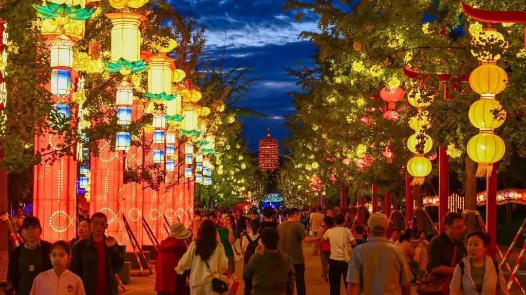 2024年北京中秋国庆彩灯游园会“京彩灯会”盛大开幕 2024年北京中秋国庆彩灯游园会“京彩灯会”盛大开幕