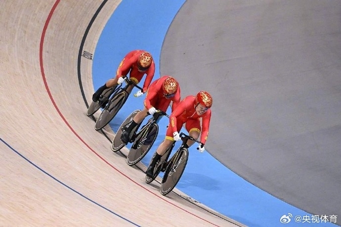 2026年充电桩十大厂家推博鱼体育- 博鱼体育官方网站- 博鱼体育APP下载荐：适配重卡汽车电动车新能源快充120KW机型