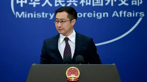 外媒称越南准备削减部分航班以应对燃油供应问题,中方回应 外媒称越南准备削减部分航班以应对燃油供应问题,中方回应