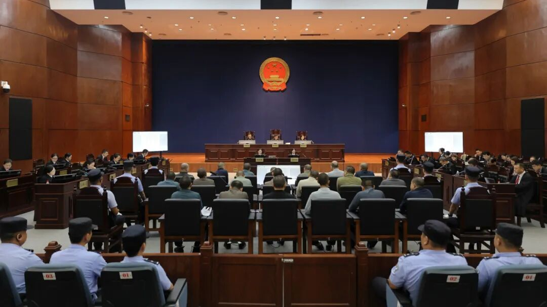 白家犯罪集团主案一审开庭 白家犯罪集团主案一审开庭