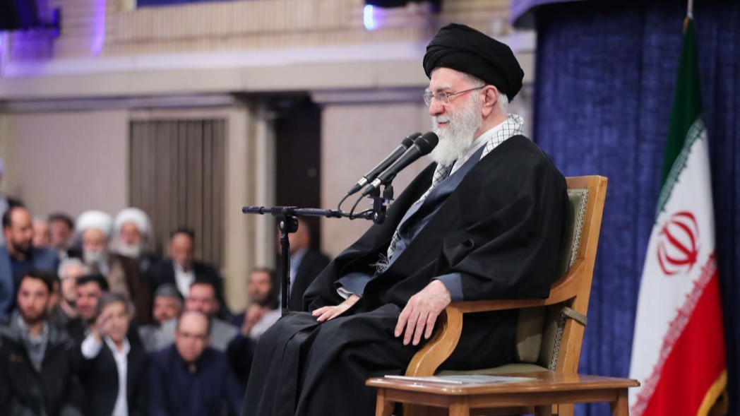 伊最高领袖称伊朗武器事务“与美国无关”