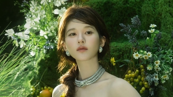 赵露思确认出席VOGUE（山谷假日）时尚盛典活动