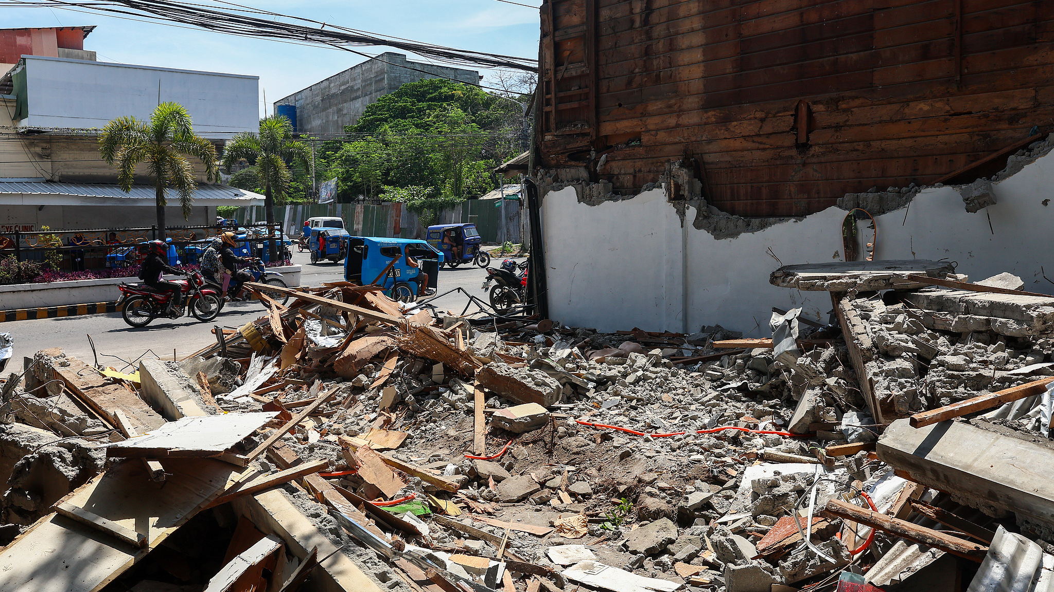 菲律宾南部地震已造成53人死亡