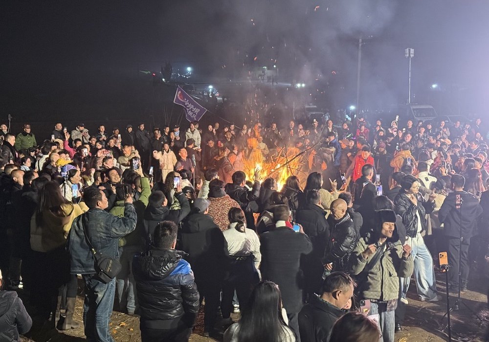 “刨猪汤”这场“泼天的流量”如何接?合川官方回应 “刨猪汤”这场“泼天的流量”如何接?合川官方回应