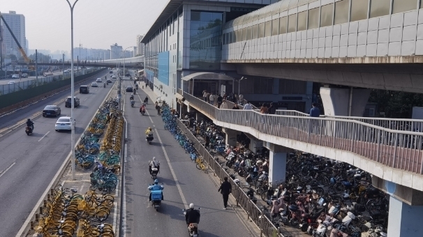 共享单车不再“霸”道!昌平区交通局联合属地镇街还路于民 共享单车不再“霸”道!昌平区交通局联合属地镇街还路于民