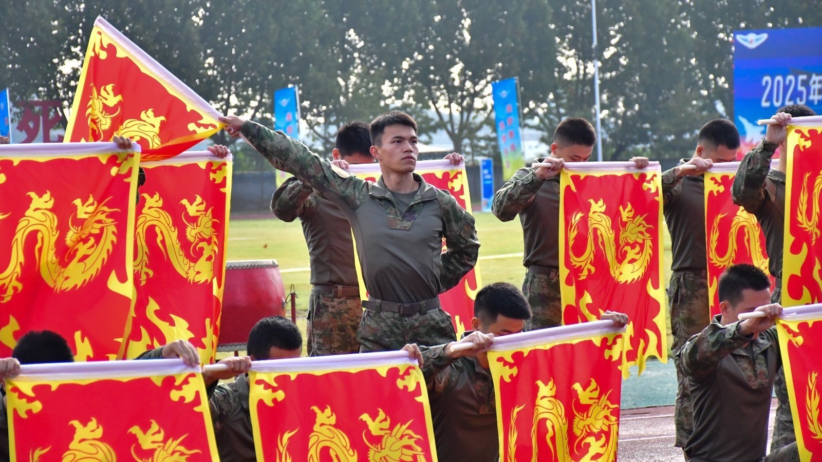 直击！秋日练兵场，热血竞技点燃练兵激情