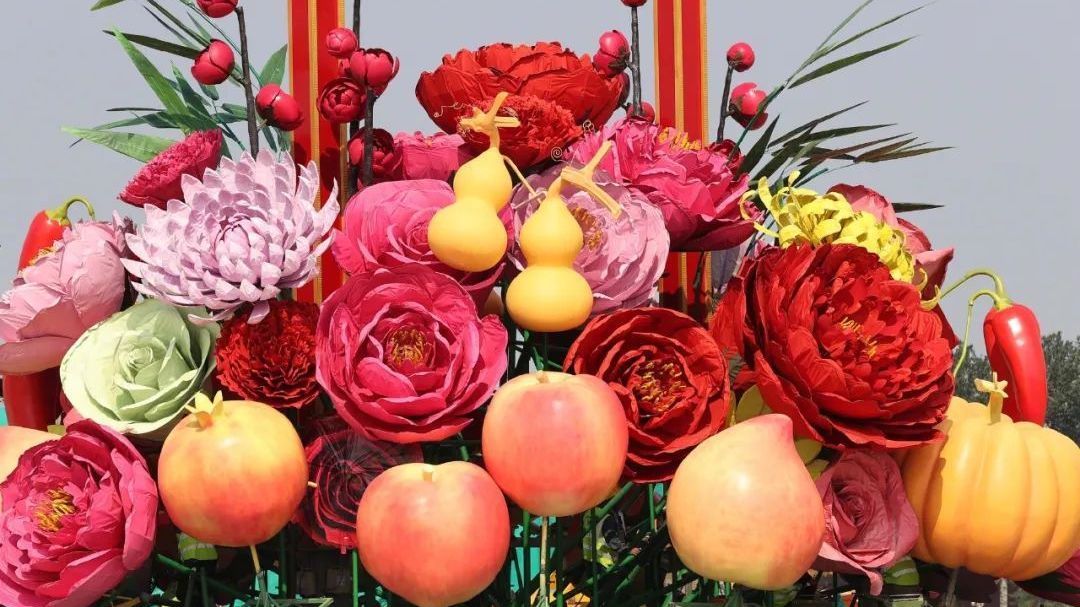 预计26号完工!天安门广场国庆大花篮即将亮相,先睹为快—— 预计26号完工!天安门广场国庆大花篮即将亮相,先睹为快——