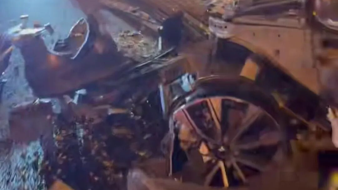 北京发生一起交通事故，约10辆机动车受损