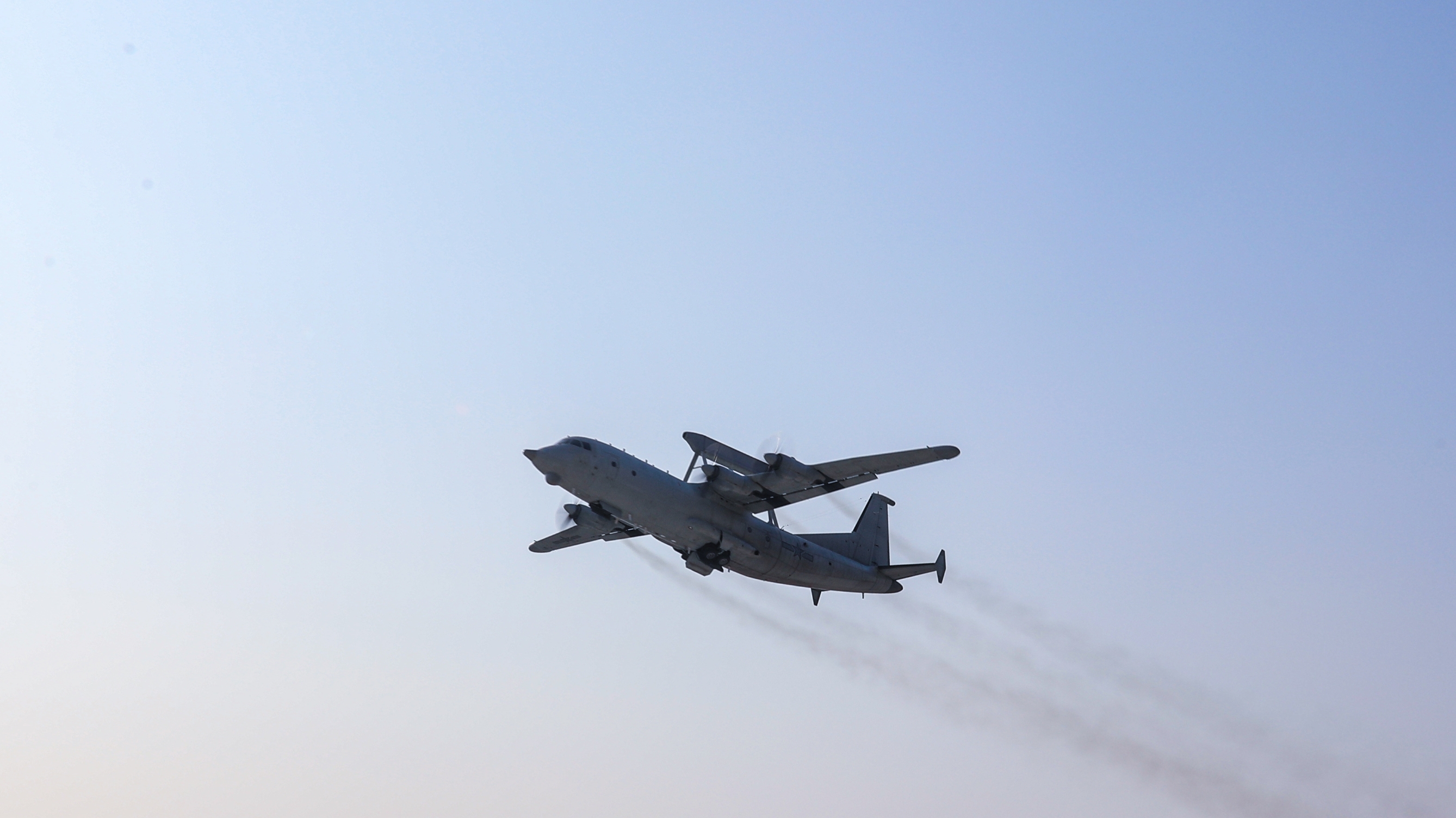 守卫祖国海疆！春节期间他们开展战备巡逻飞行