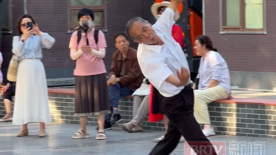 北京“安比槐大爷”说自己知道安比槐 北京“安比槐大爷”说自己知道安比槐