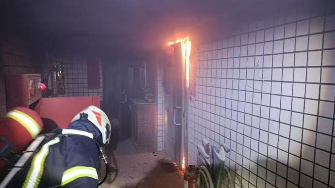 台湾基隆一处民宅发生火灾，2人遇难4人受伤
