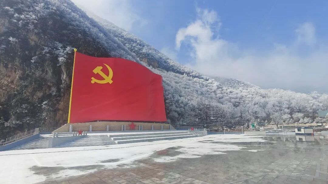 北京房山：最美还是中国红！