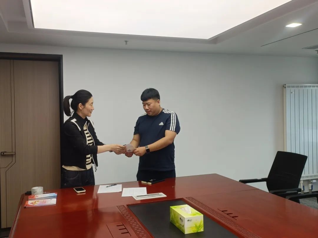 延庆庆隆公司举办控烟宣传活动_北京时间
