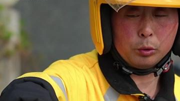 刚来北京10天的外卖小哥,跳河救完人第一反应:我还有两单没送 刚来北京10天的外卖小哥,跳河救完人第一反应:我还有两单没送