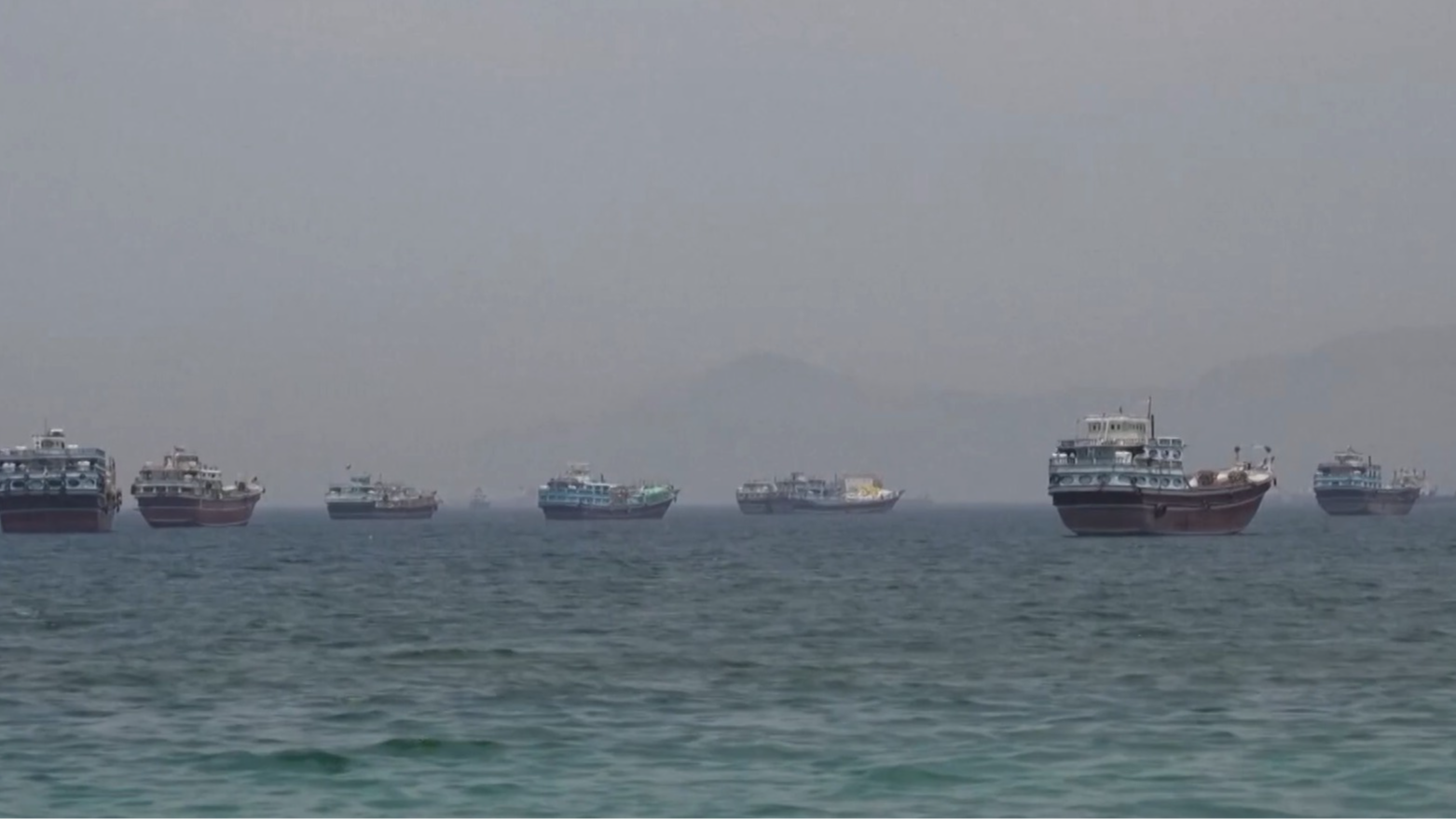 伊拉克和巴基斯坦据称已分别同伊朗签订协议以运输能源