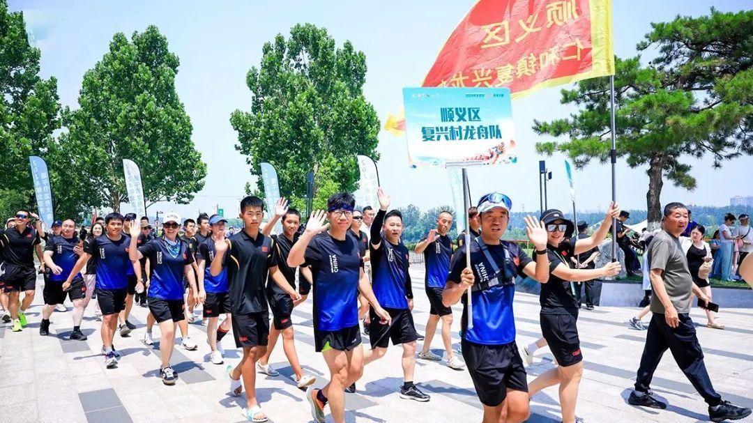 一键切换！原来他们都是志愿服务“多面手”_北京时间