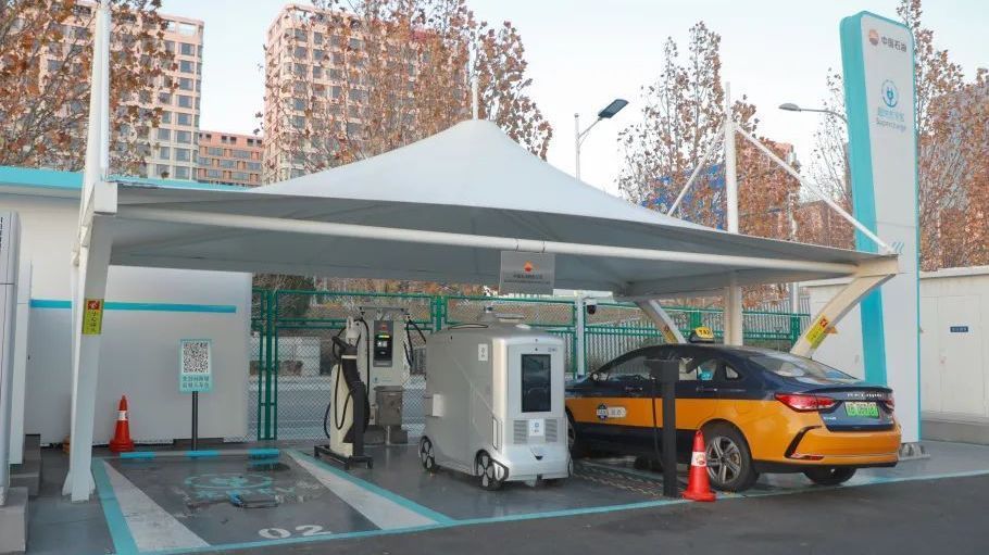 新增充电桩1201个！朝阳区城市管理委破解新能源汽车“充电难”