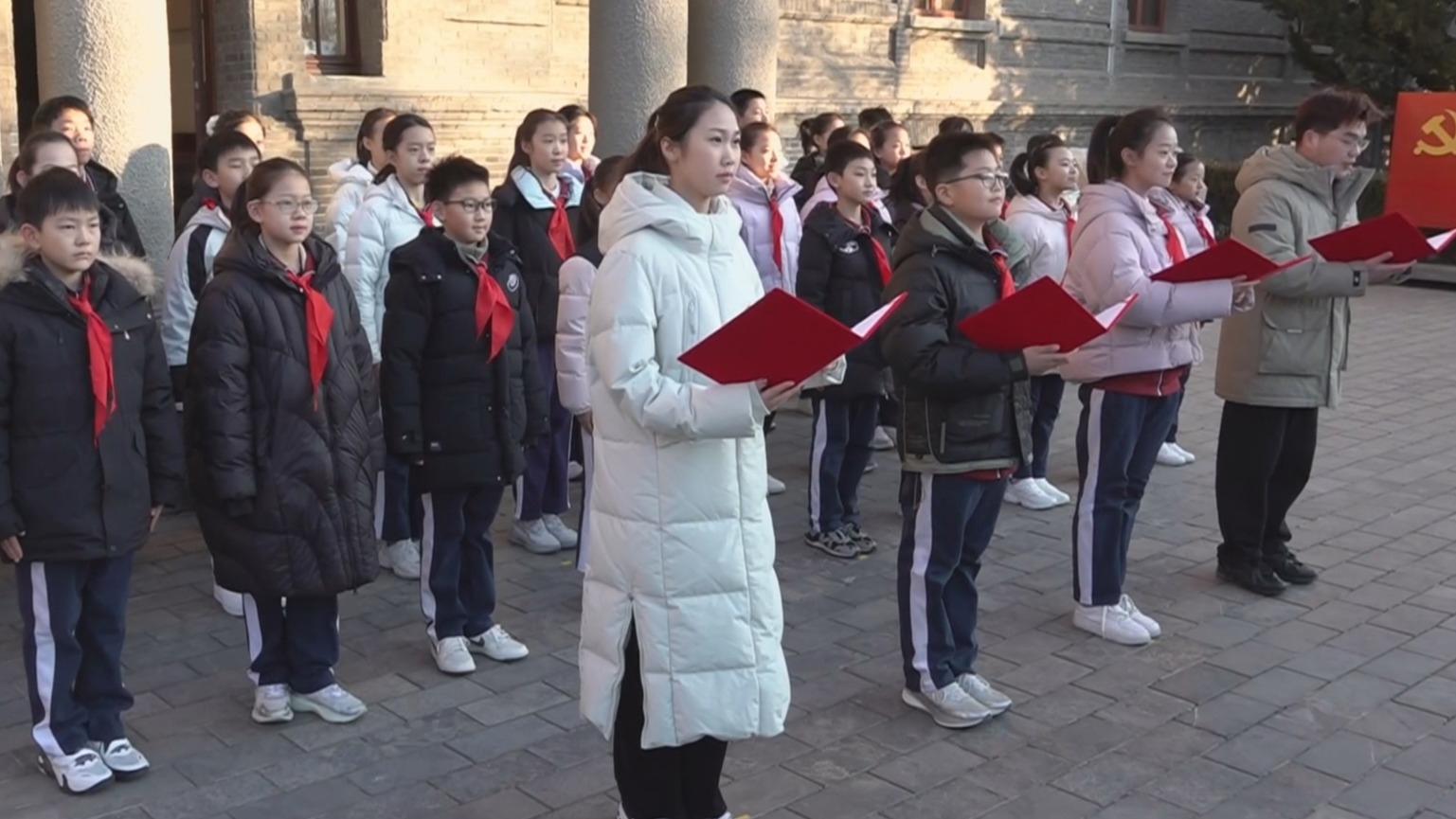 “启航‘十五五’薪火映初心”主题活动举行