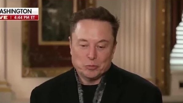 马斯克叹气：特斯拉不易！