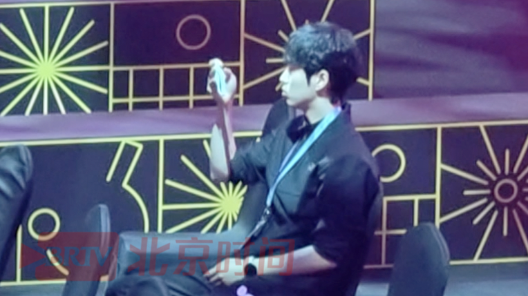 澳门乒乓球世界杯女单决赛上演国乒德比,申裕斌的教练现身赛场观战 澳门乒乓球世界杯女单决赛上演国乒德比,申裕斌的教练现身赛场观战