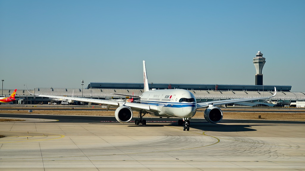 北京两机场2025年旅客吞吐量超1.2亿人次