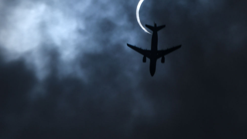 日环食大年初一登场 拉开今年日月食天象序幕 日环食大年初一登场 拉开今年日月食天象序幕