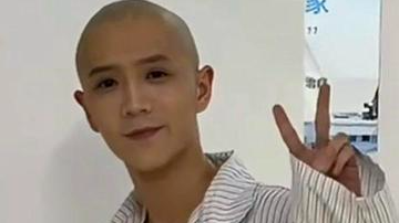 千万粉丝网红郭聪明患特发性震颤做手术