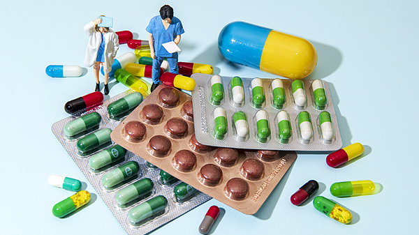 国家药监局数据管理处回应个别品种数据重复：编辑错误导致，已更正