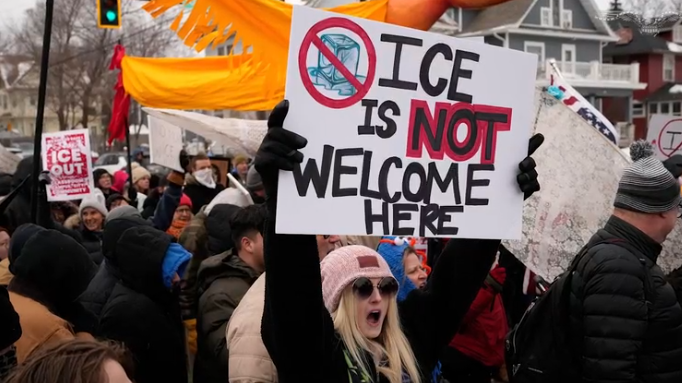 美法院裁定联邦执法人员可继续使用胡椒喷雾等非致命武器 美法院裁定联邦执法人员可继续使用胡椒喷雾等非致命武器