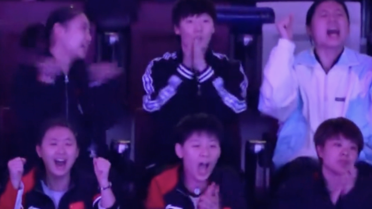 国乒七人组复制粘贴式喝彩，这是队友间最默契的撑腰