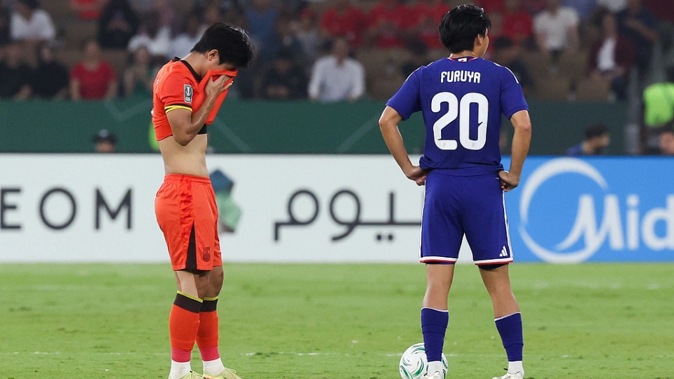 8分钟内连丢两球,U23国足0比2落后日本队 | 半场战报 8分钟内连丢两球,U23国足0比2落后日本队 | 半场战报