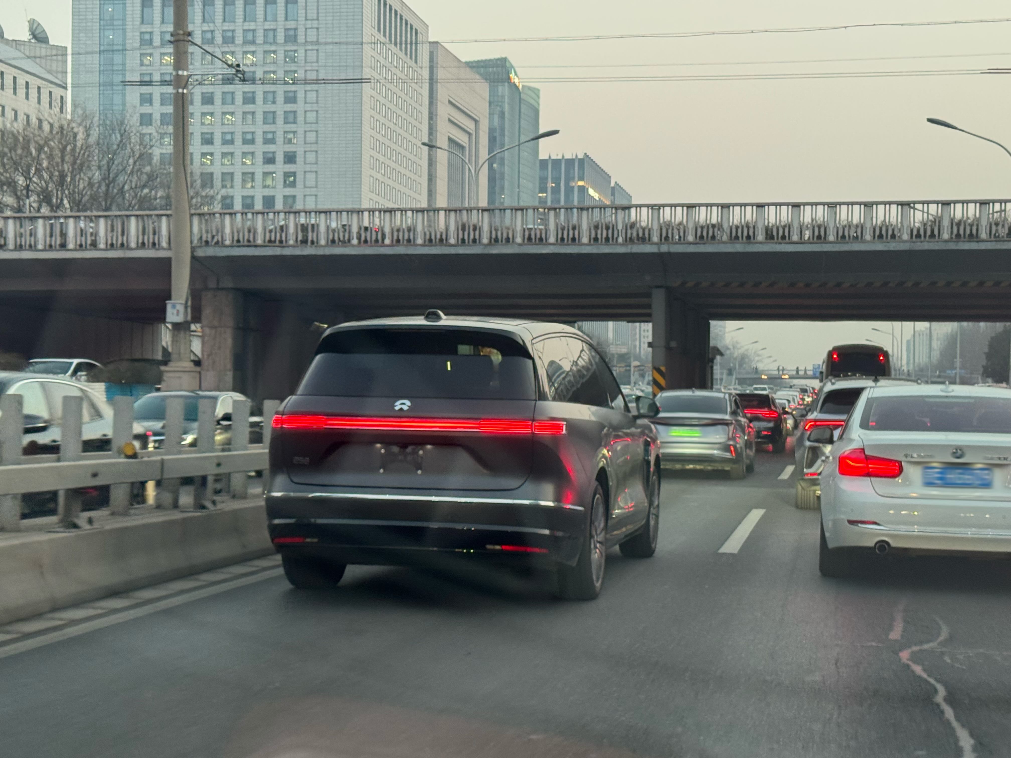 临牌成了“免罚护身符”？北京正研究加强监管措施