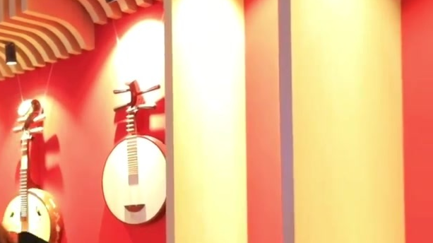 万人说新疆 | 民族乐器村奏出动听音符 万人说新疆 | 民族乐器村奏出动听音符