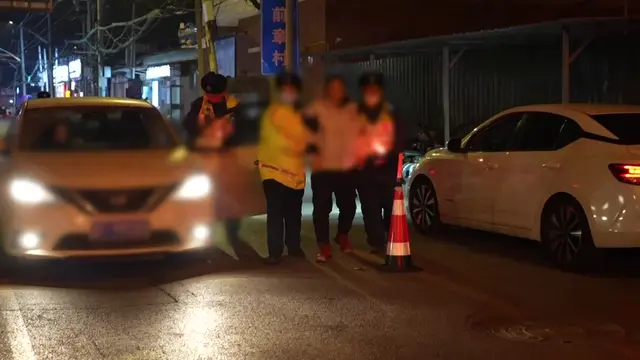 北京交警夜查酒驾纪实：曾经被撞留下阴影 如今酒驾深感后怕